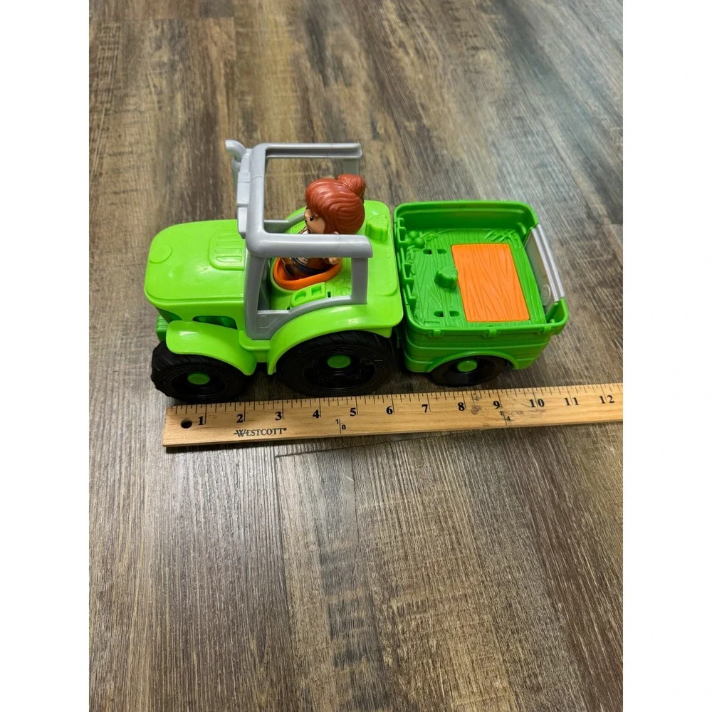 Fisher-Price Little People Caring for Animals Tractor Green with Trailer Dog Fig